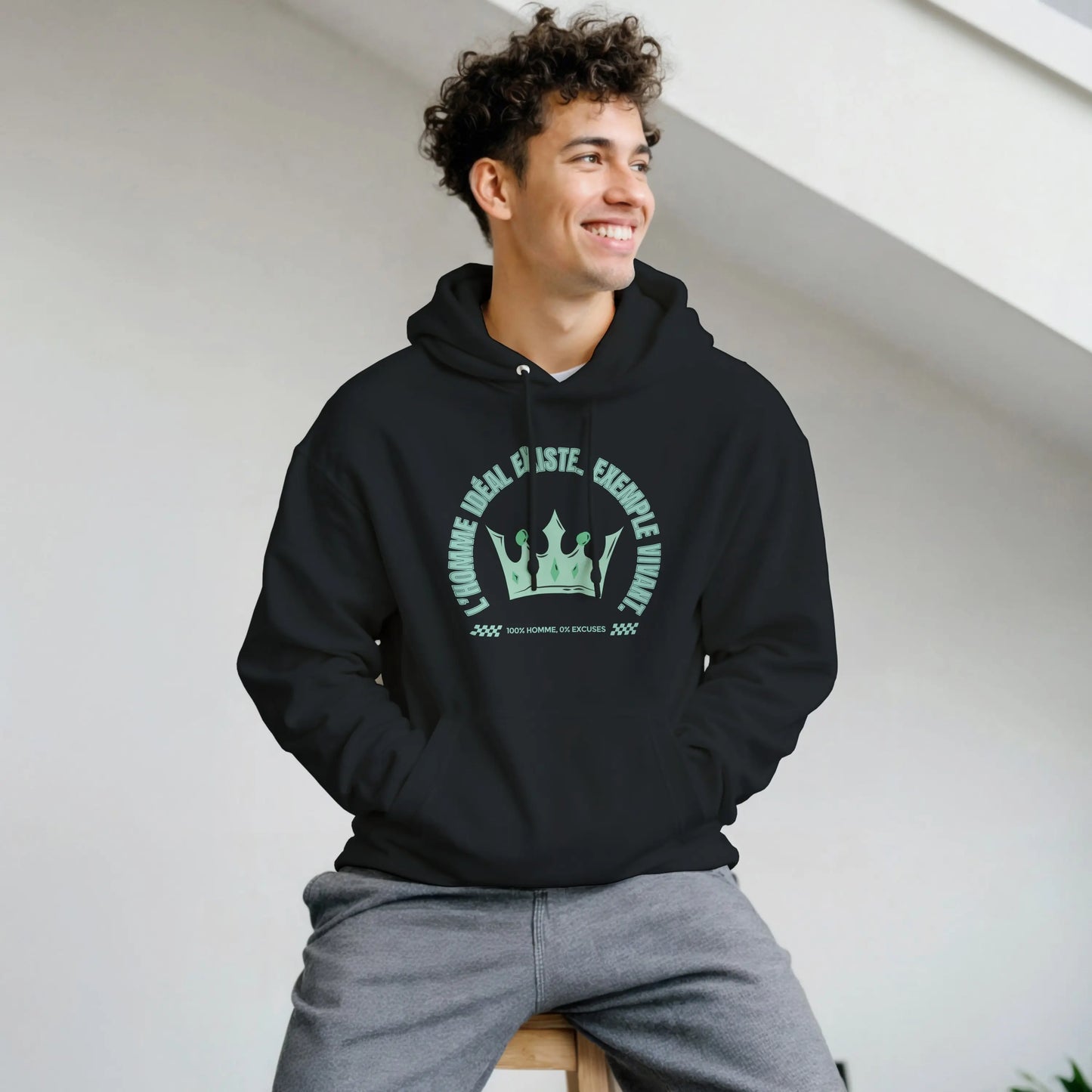 L’homme idéal existe – Hoodie Homme, Cadeau Homme-idée cadeau inspirante | Blancadeaux